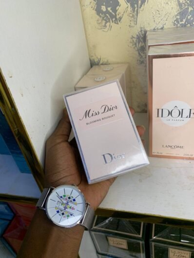 Parfum pour femme ( doux et durables)